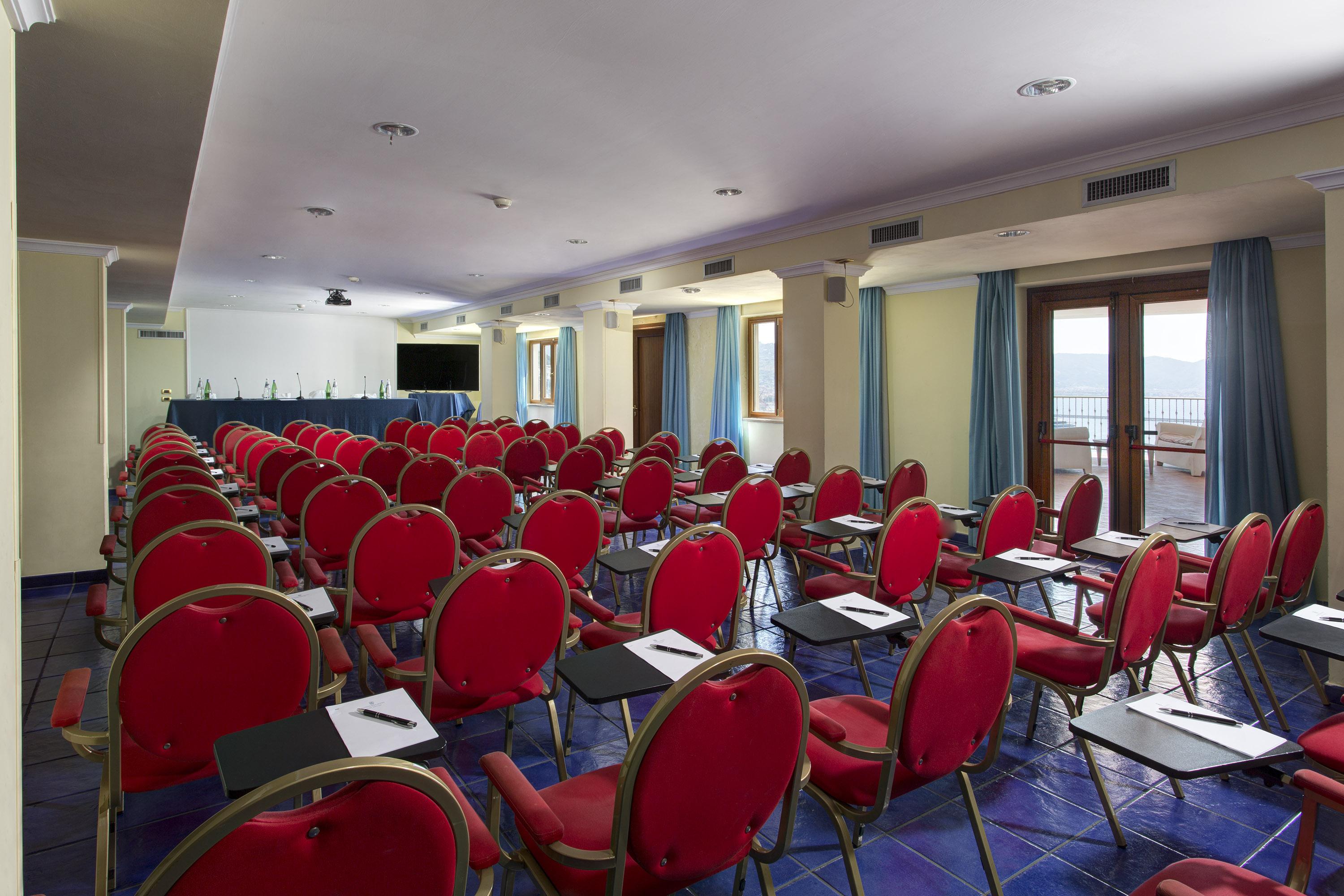 Lloyd's Baia Hotel 4*